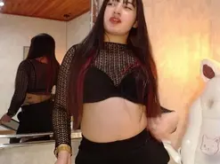 Amateur Live Sex Cam of AilynDoyle