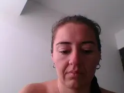 Amateur Live Sex of mey_bala