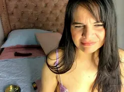 Amateur Free Live Porn of laura_hotties