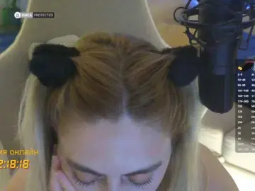 Bongacams Best Webcam of -Light-Fury-
