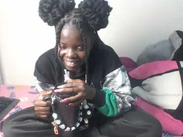 Bongacams Sex Cam of Petitebeauty