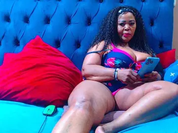 Bongacams Free Porn Cam of Ebonycandy10