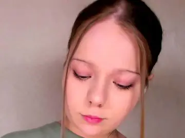 Bongacams Free Live Porn of MelMooon