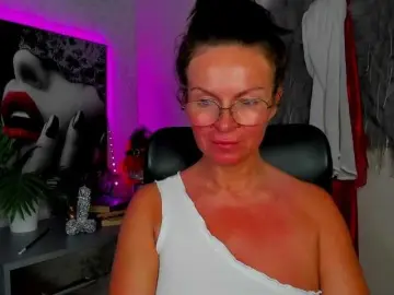 Bongacams Adult Video Chat of HelenSHOW1