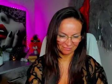 Bongacams Free Porn Cam of HelenSHOW1