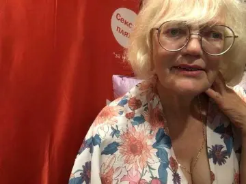 Bongacams Best live sex cam show of klounessa