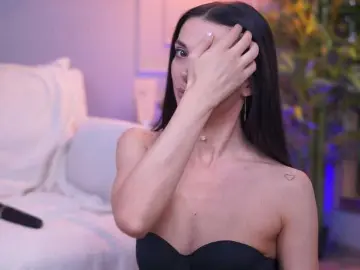 Bongacams Free Live Porn of EllyLynne