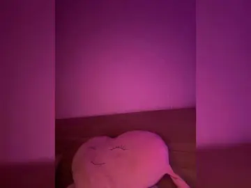Bongacams Free Live Porn of QWEENII