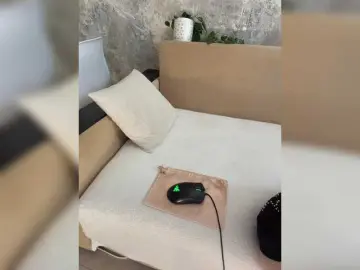 Bongacams Live Sex Cam of Incredible123