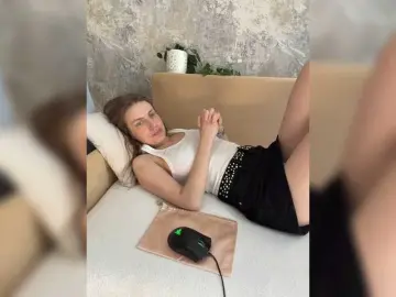 Bongacams Best live sex cam show of Incredible123