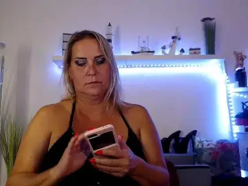 Bongacams Free Live Porn of JuliaPink