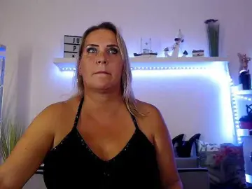Bongacams Sex Cam of JuliaPink