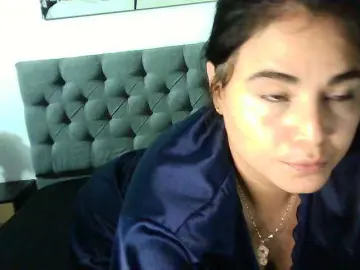Bongacams Watch Live Sex Cams of AnieRouse