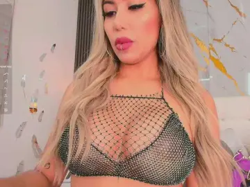 Bongacams Adult Webcams of EmilyLeah