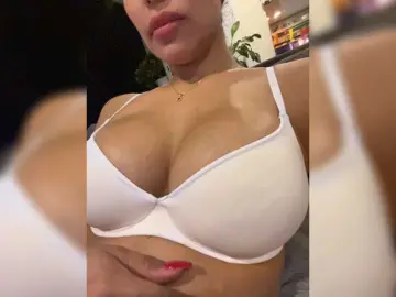 Bongacams Best Webcam of EmilyLeah