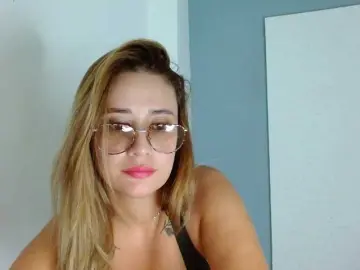 Bongacams Adult Webcams of carlabeer