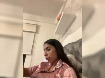 Bongacams Live Sex Cam of SallyeLeins