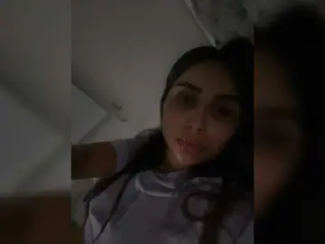 Bongacams Free Porn Cam of SallyeLeins