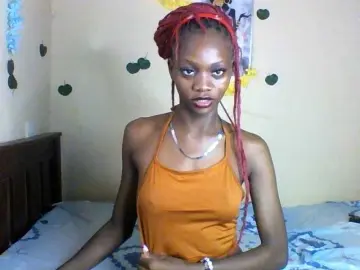 Bongacams Free Porn Cam of Luna-Noir