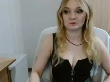 Bongacams Nude Webcam of AlmaNatural