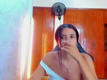 Bongacams Watch Live Sex Cams of LucySkinny