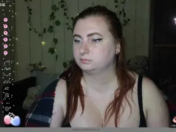 Bongacams Free Porn Cam of Aliciaredluv