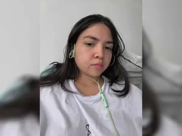 Bongacams Best Webcam of VioletGrey