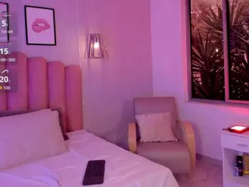 Bongacams Free Porn Cam of Violetta-Hills