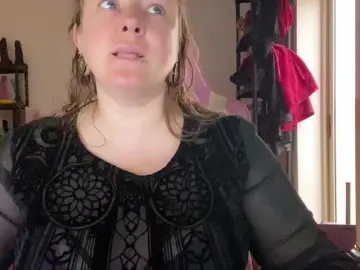 Bongacams Live Porn of NylonQueen