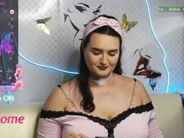 Bongacams Watch Live Sex Cams of WickedButShy