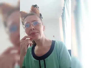 Bongacams Sex Cam of -queen-margo-