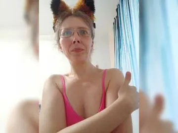 Bongacams Adult Webcams of -queen-margo-