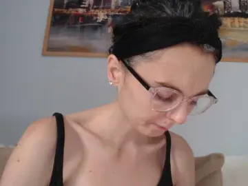 Bongacams Free Porn Cam of cleophee