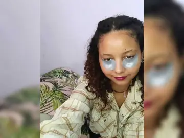 Bongacams Nude Webcam of milanxbunny333