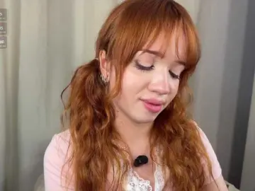 Bongacams Free Porn Cam of LolaXBambi