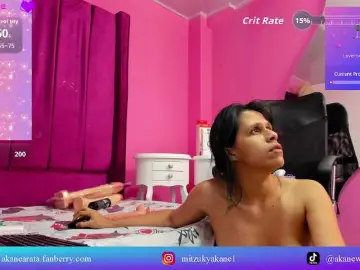 Bongacams Live Sex Cam of mitzukywinteer