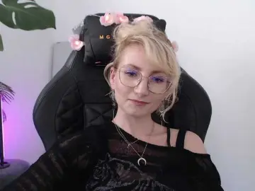 Bongacams Watch Live Sex Cams of CinderellaMoon