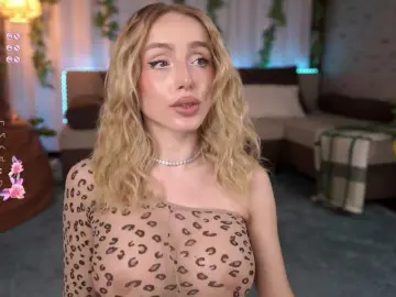 Bongacams Watch Live Sex Cams of babyyyluna