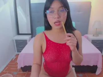 Bongacams Watch Live Sex Cams of chaneelstark