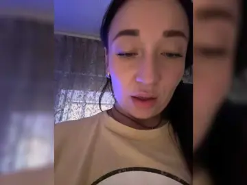 Bongacams Watch Live Sex Cams of AureliyXXX