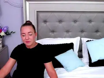 Bongacams Free Live Porn of LauraSnow