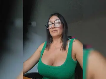 Bongacams Nude Webcam of natylusexy