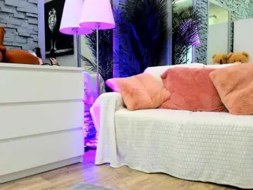 Bongacams Best live sex cam show of Reina-Cummings
