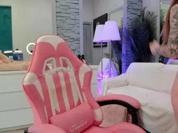 Bongacams Live Porn of Reina-Cummings