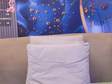 Bongacams Free Live Porn of rouxinferno