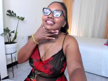 Bongacams Watch Live Sex Cams of irissmoon777