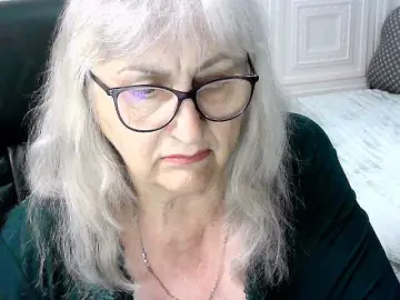 Bongacams Watch Live Sex Cams of LolkaAlyss