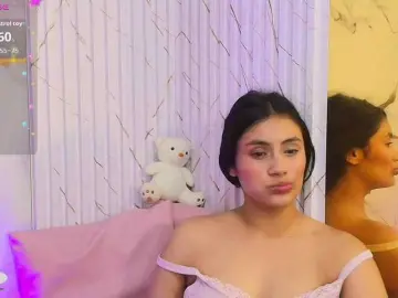 Bongacams Nude Webcam of PEACHY-TAY