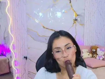 Bongacams Free Porn Cam of PEACHY-TAY