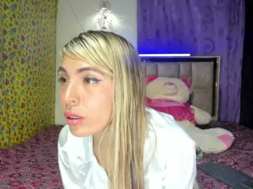 Bongacams Sex Cam of daphnehot01